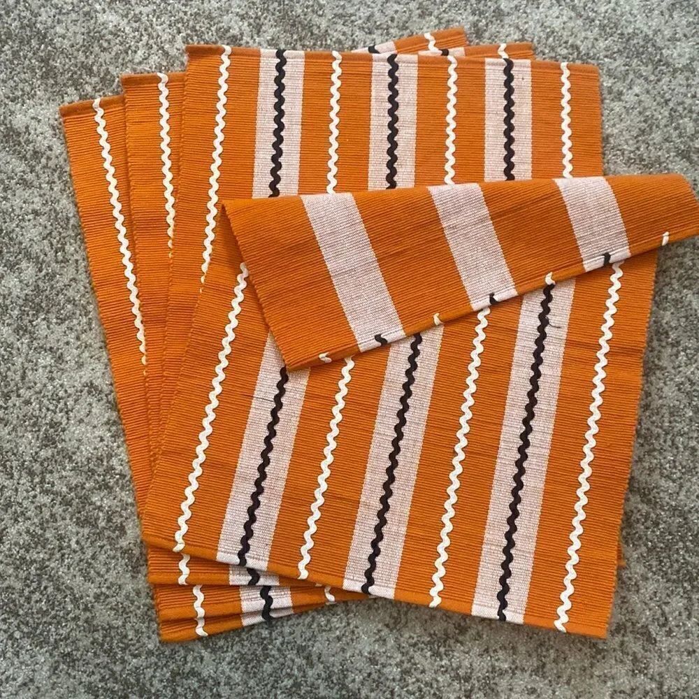 Pier 1 Vibrant Table Placemats (4)